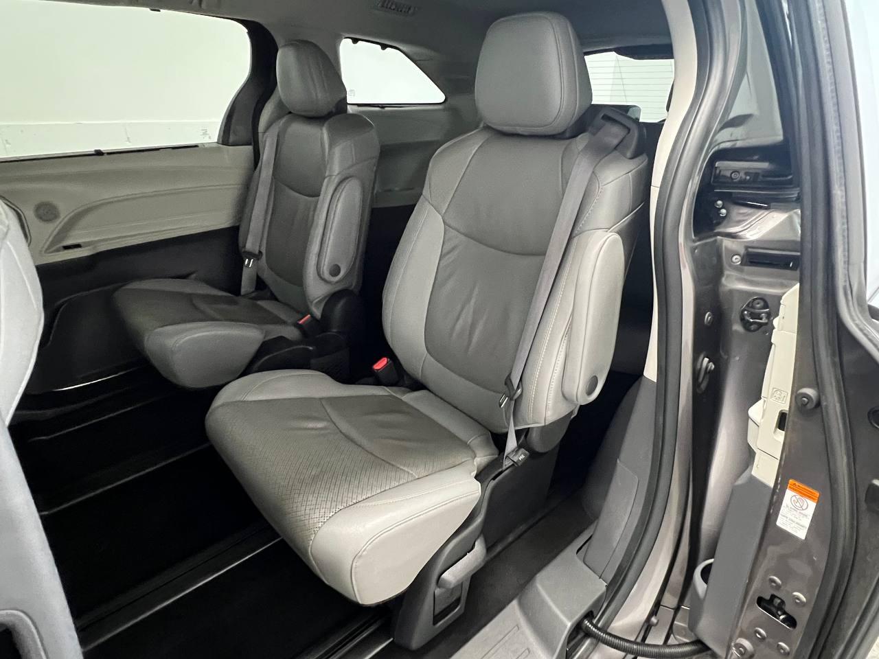 Toyota Sienna Limited 7-Passenger AWD 2022
