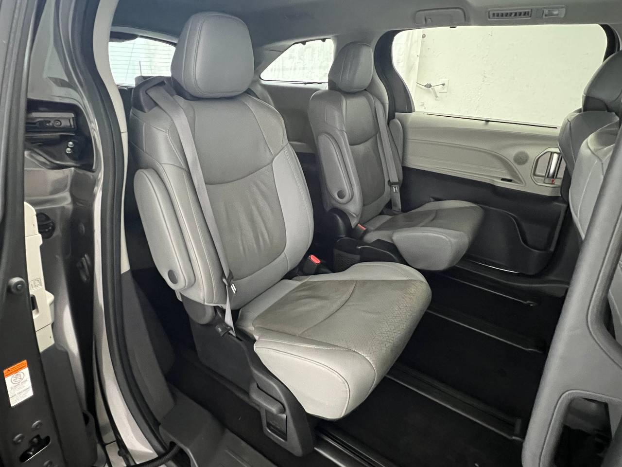 Toyota Sienna Limited 7-Passenger AWD 2022
