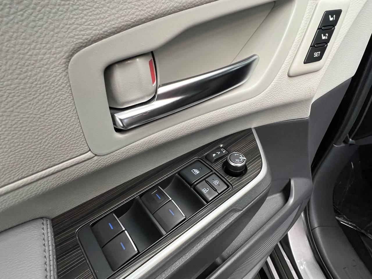 Toyota Sienna Limited 7-Passenger AWD 2022