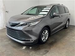 2022 Toyota Sienna 