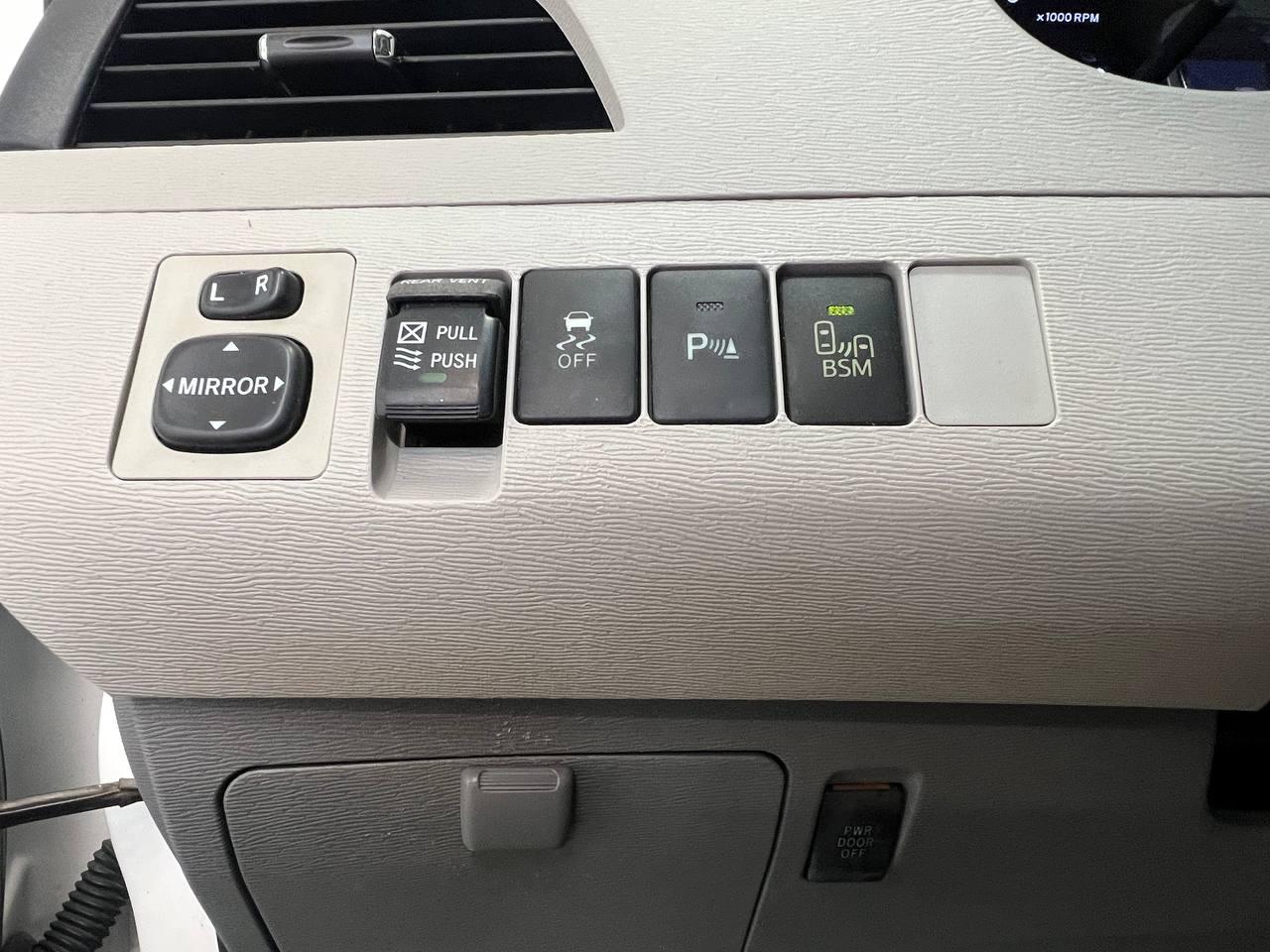 Toyota Sienna XLE 7-Passenger AWD 2014