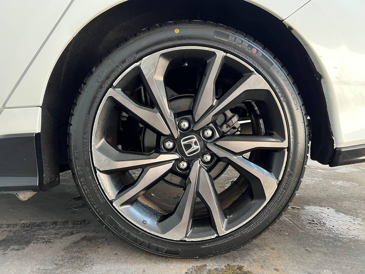 Honda Civic Hatchback Sport CVT 2018