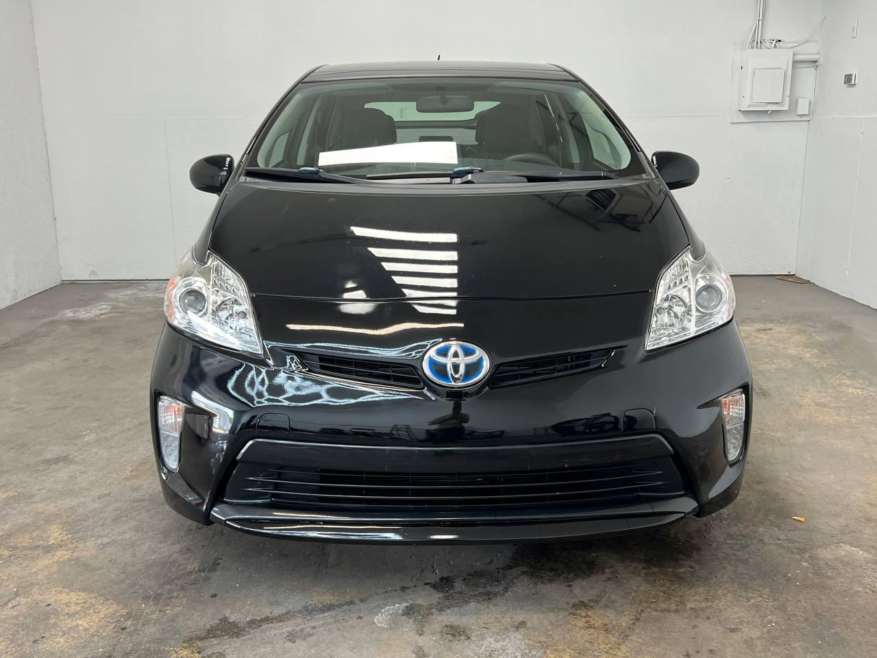 Toyota Prius Three 2014