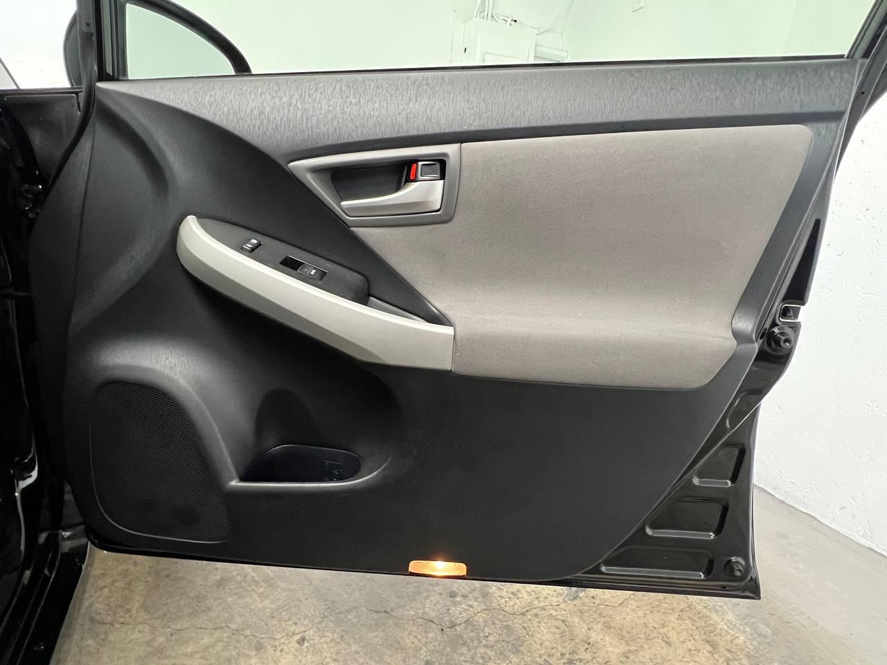 Toyota Prius Three 2014