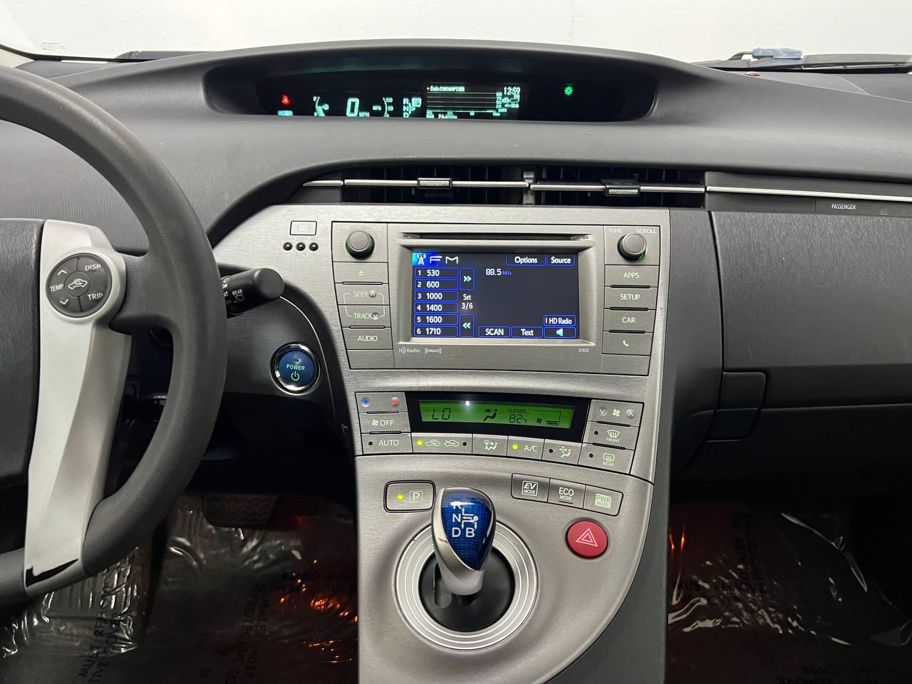 Toyota Prius Three 2014