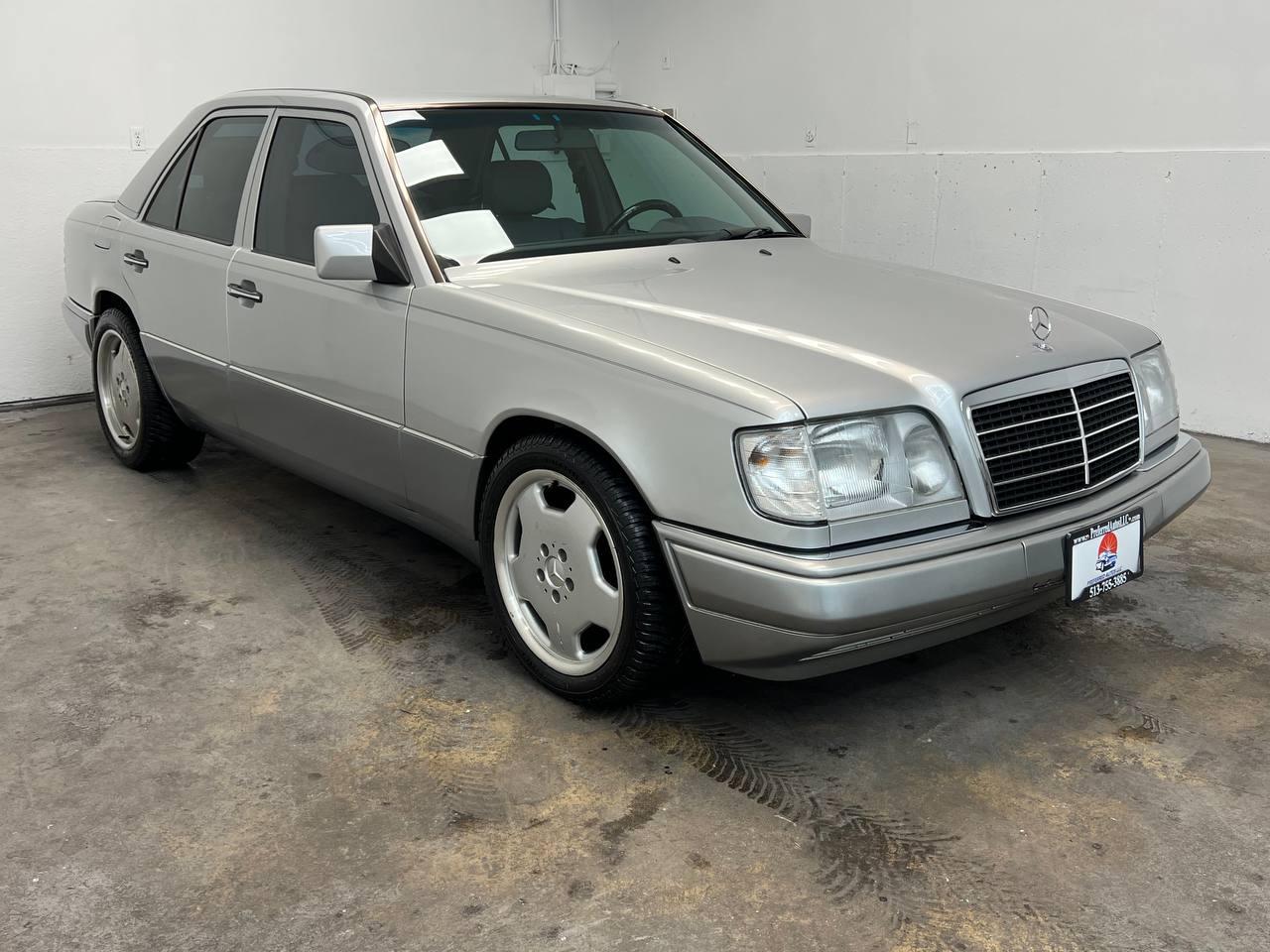 Mercedes-Benz E Class 4dr Sedan 3.2L 1995