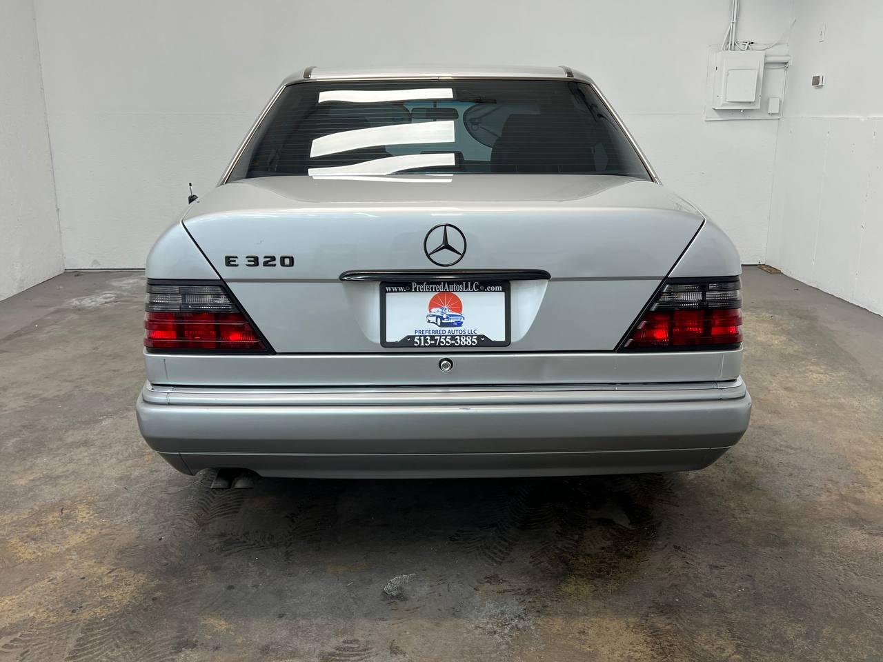 Mercedes-Benz E Class 4dr Sedan 3.2L 1995