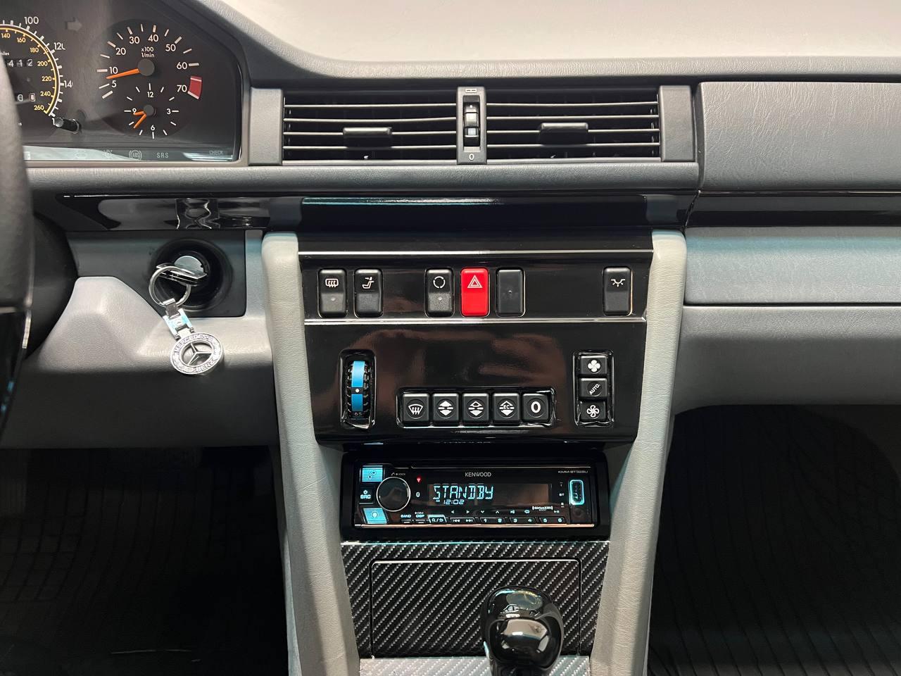 Mercedes-Benz E Class 4dr Sedan 3.2L 1995