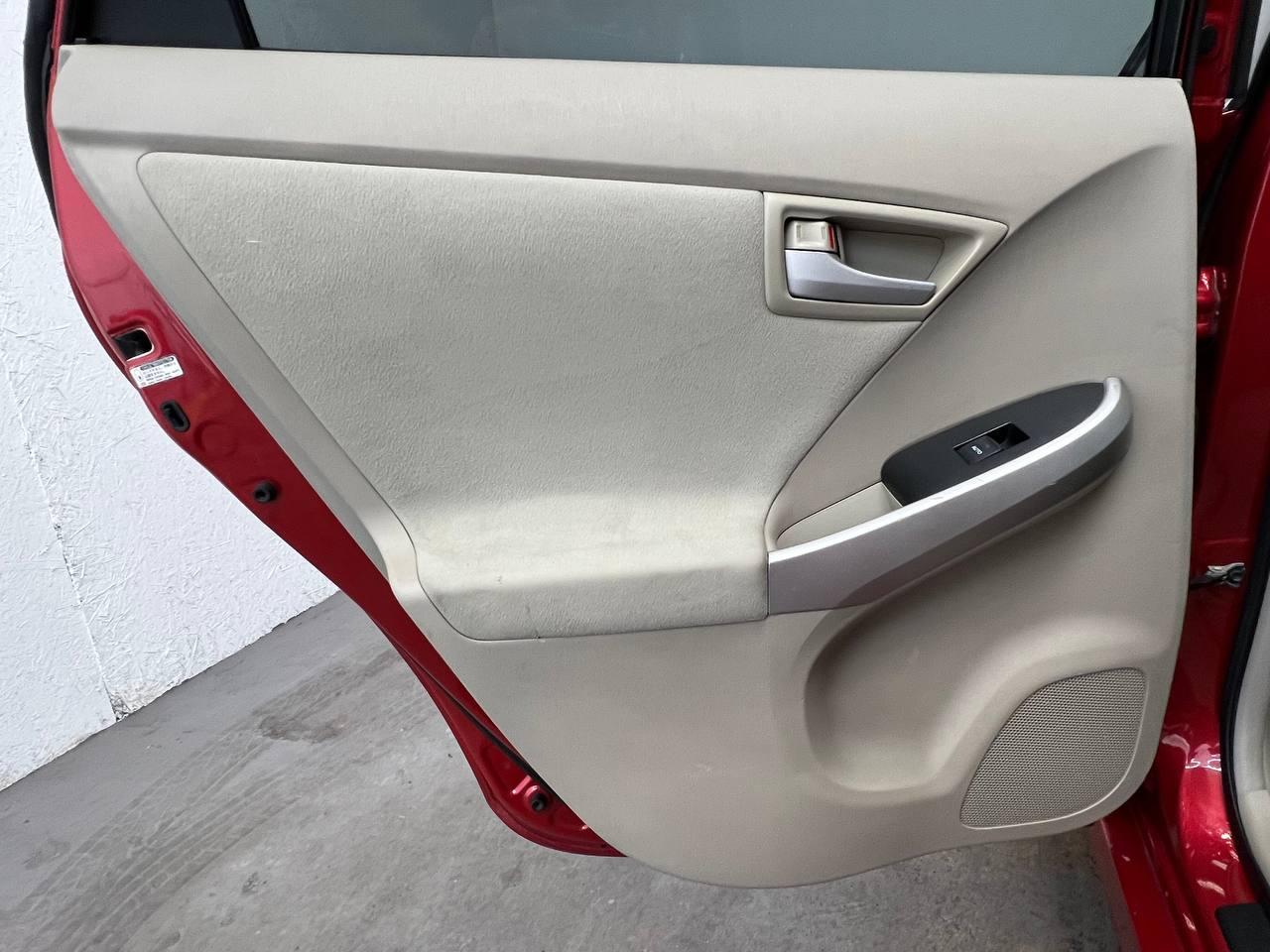 Toyota Prius Base 4D Hatchback 2010