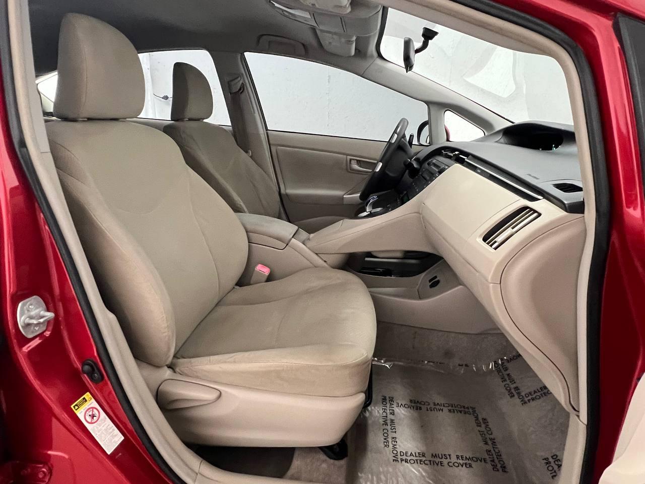 Toyota Prius Base 4D Hatchback 2010
