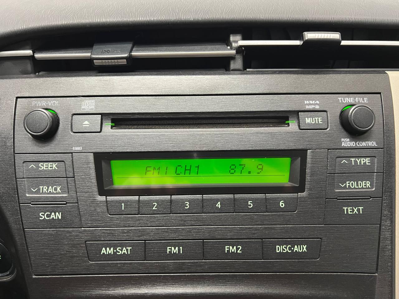 Toyota Prius Base 4D Hatchback 2010