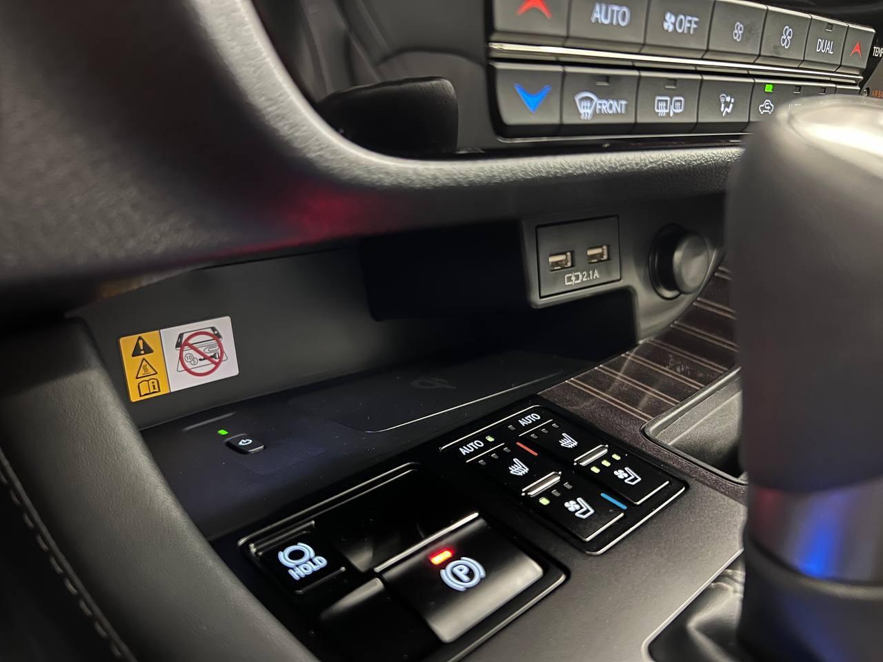 Lexus RX 450h Hybrid 4D SUV AWD 2022