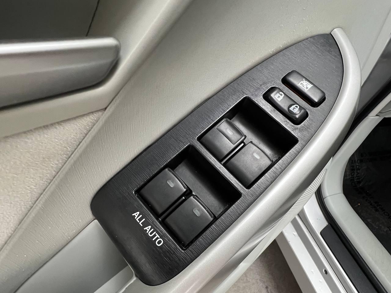 Toyota Prius Three 2013