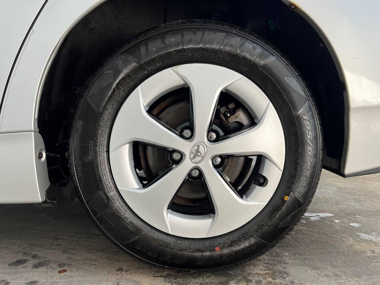Toyota Prius Three 2013