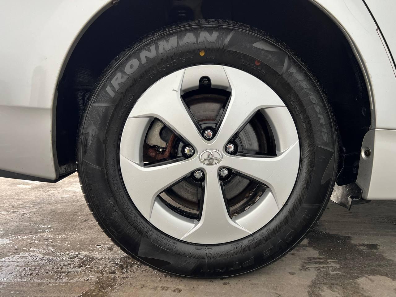 Toyota Prius Three 2013