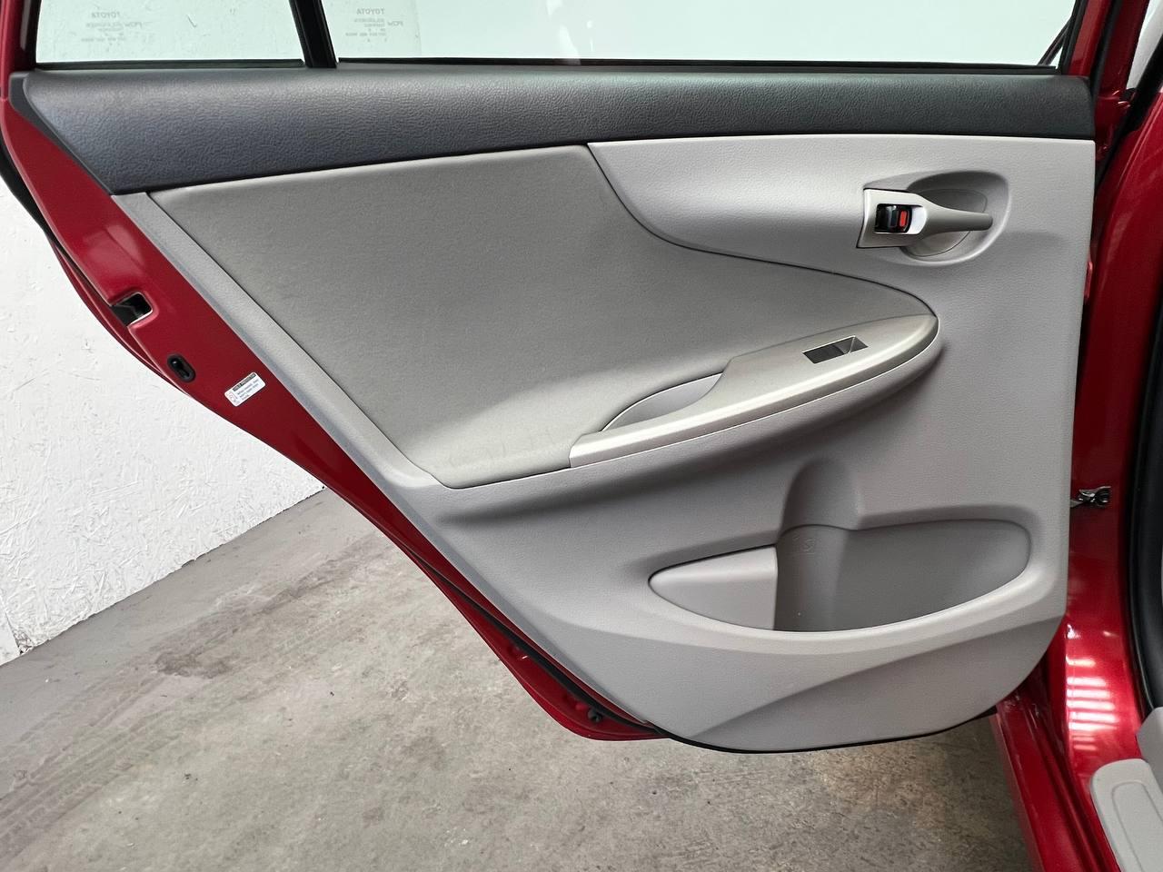 Toyota Corolla LE 2012