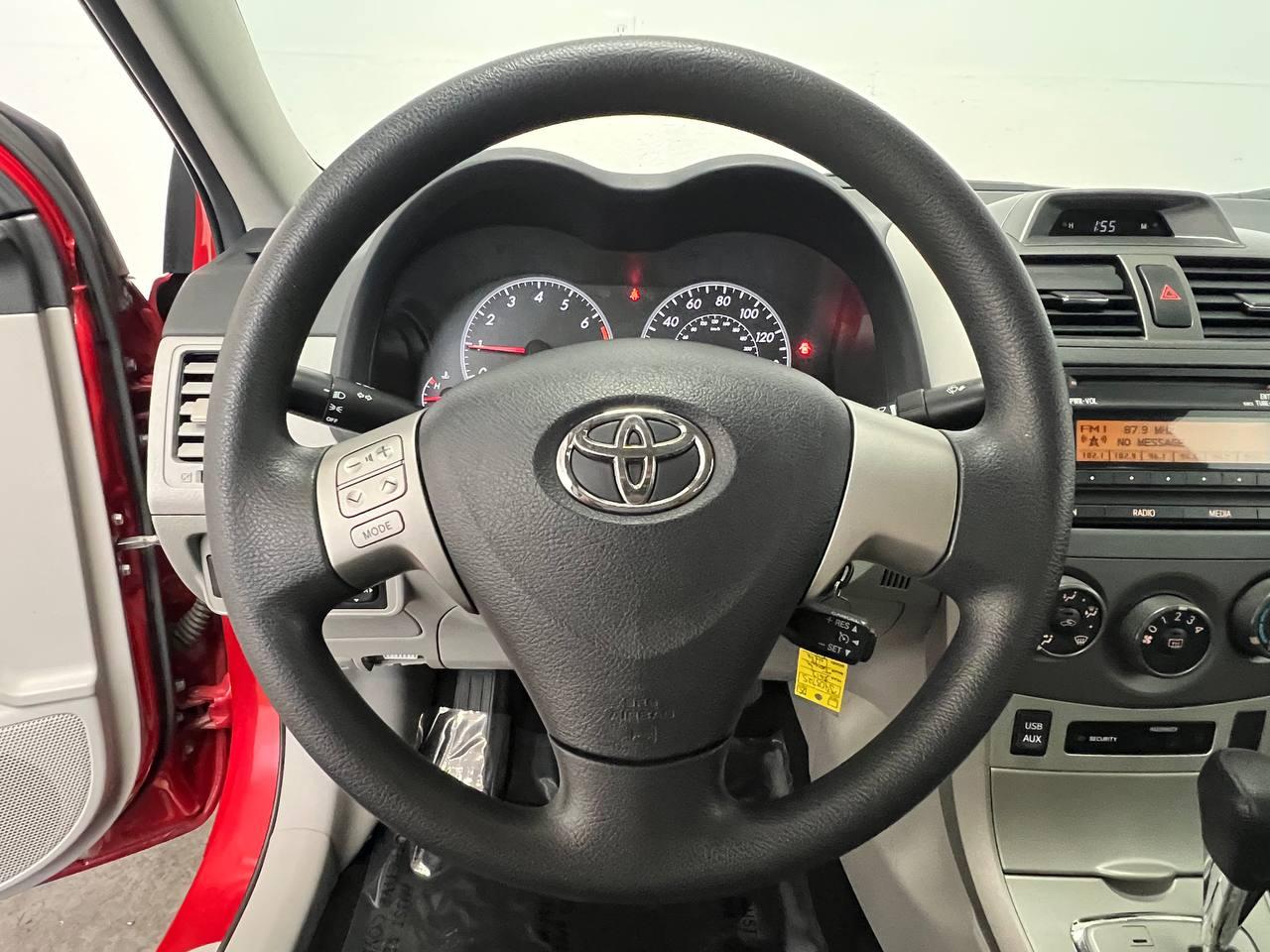 Toyota Corolla LE 2012