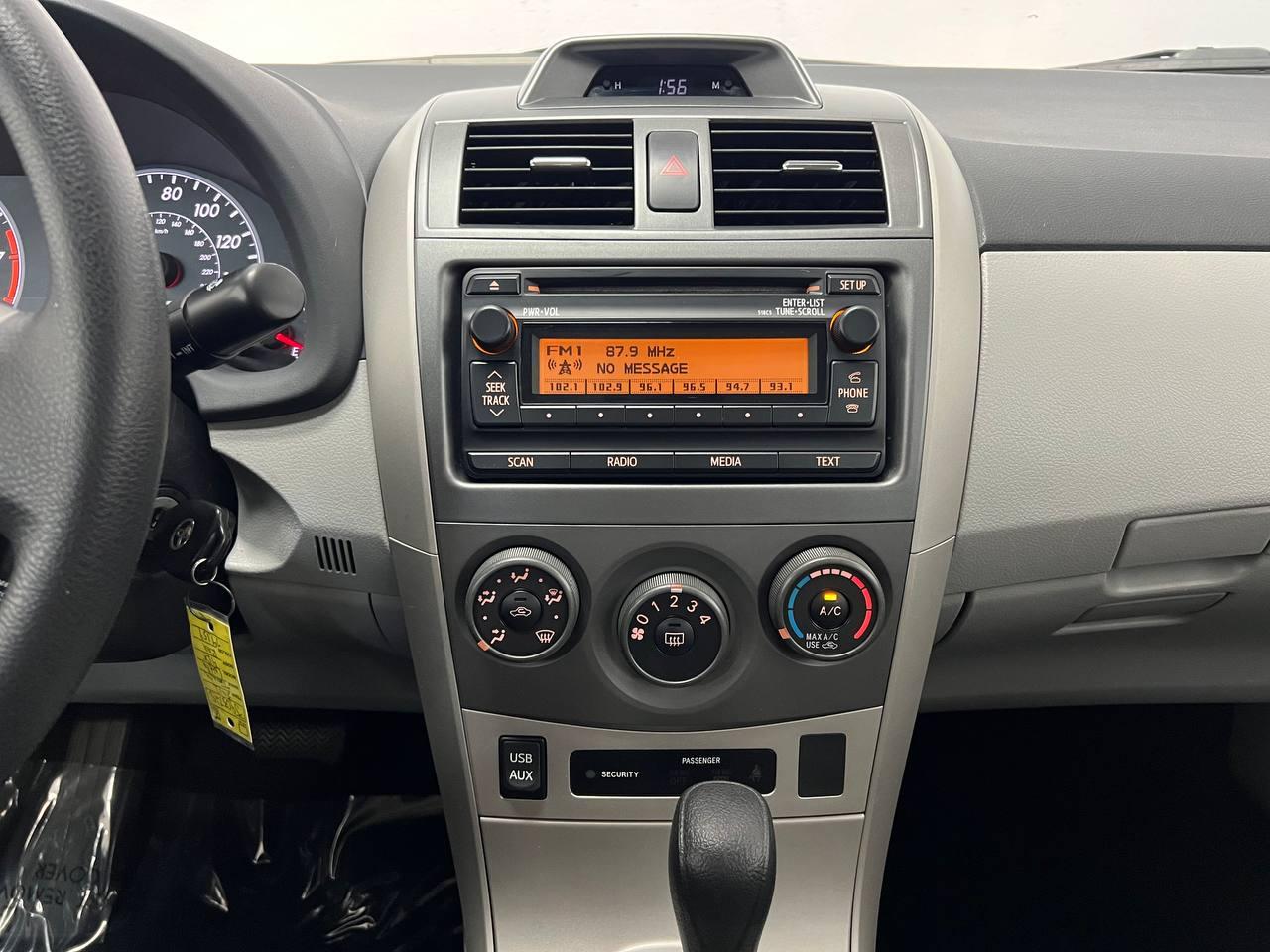 Toyota Corolla LE 2012