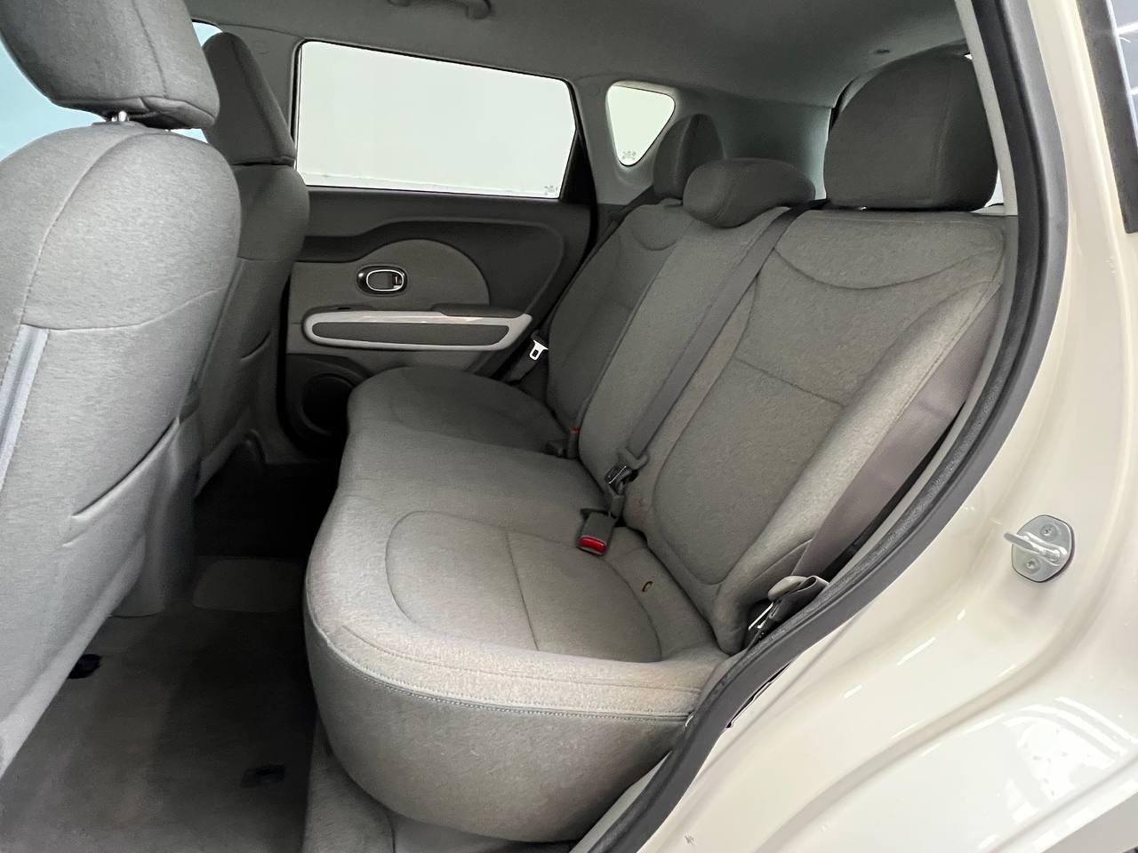 Kia Soul EV  2016