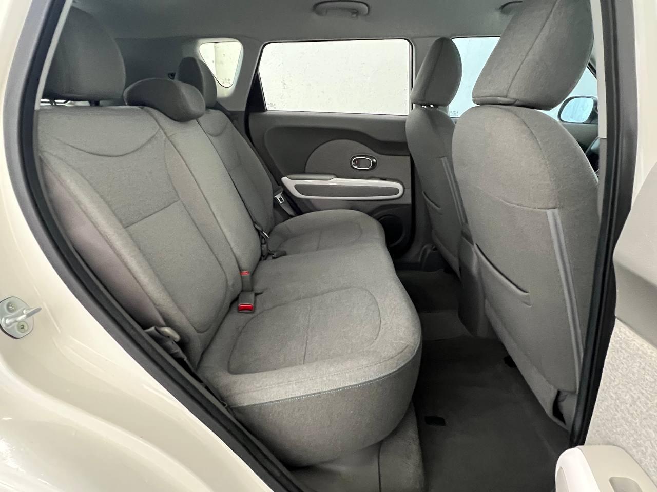 Kia Soul EV  2016