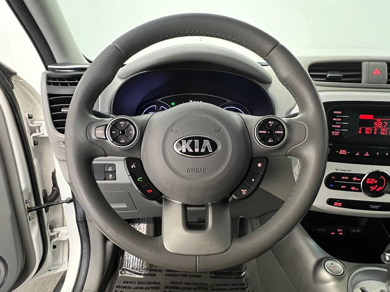 Kia Soul EV  2016