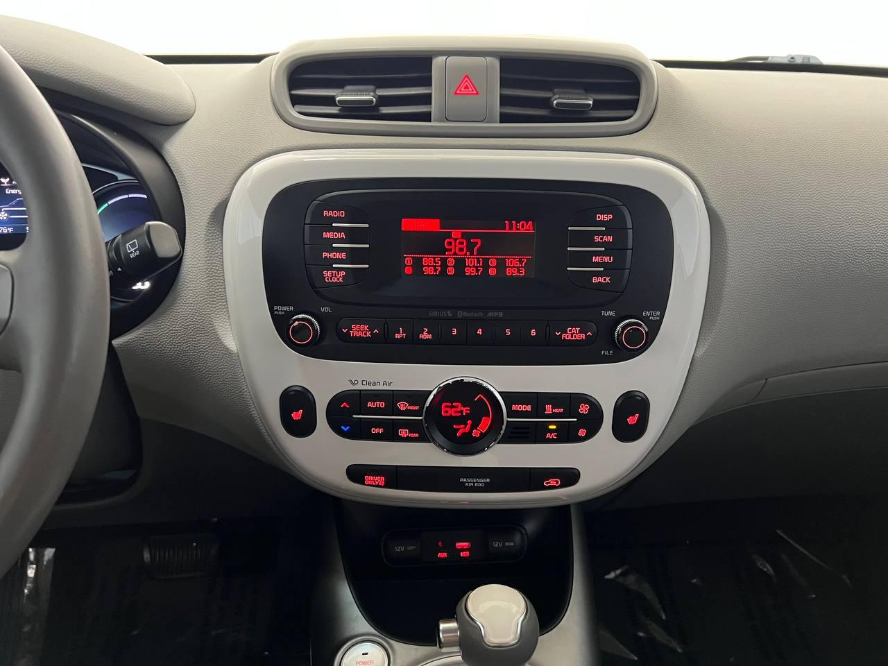 Kia Soul EV  2016