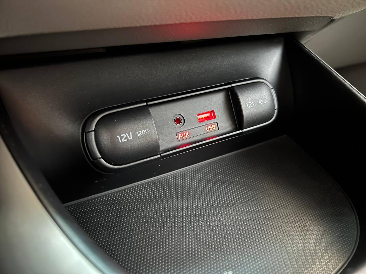 Kia Soul EV  2016