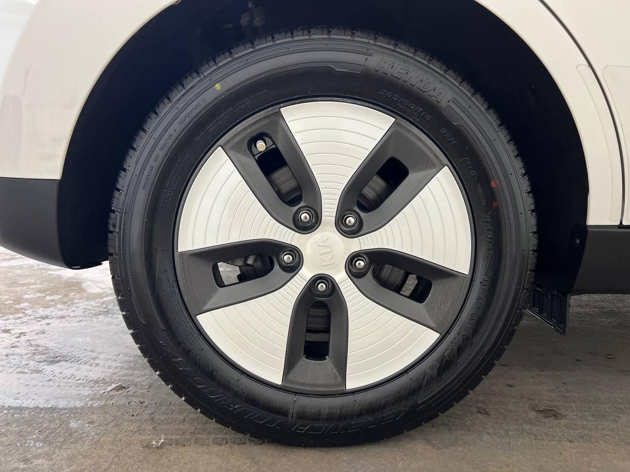 Kia Soul EV  2016