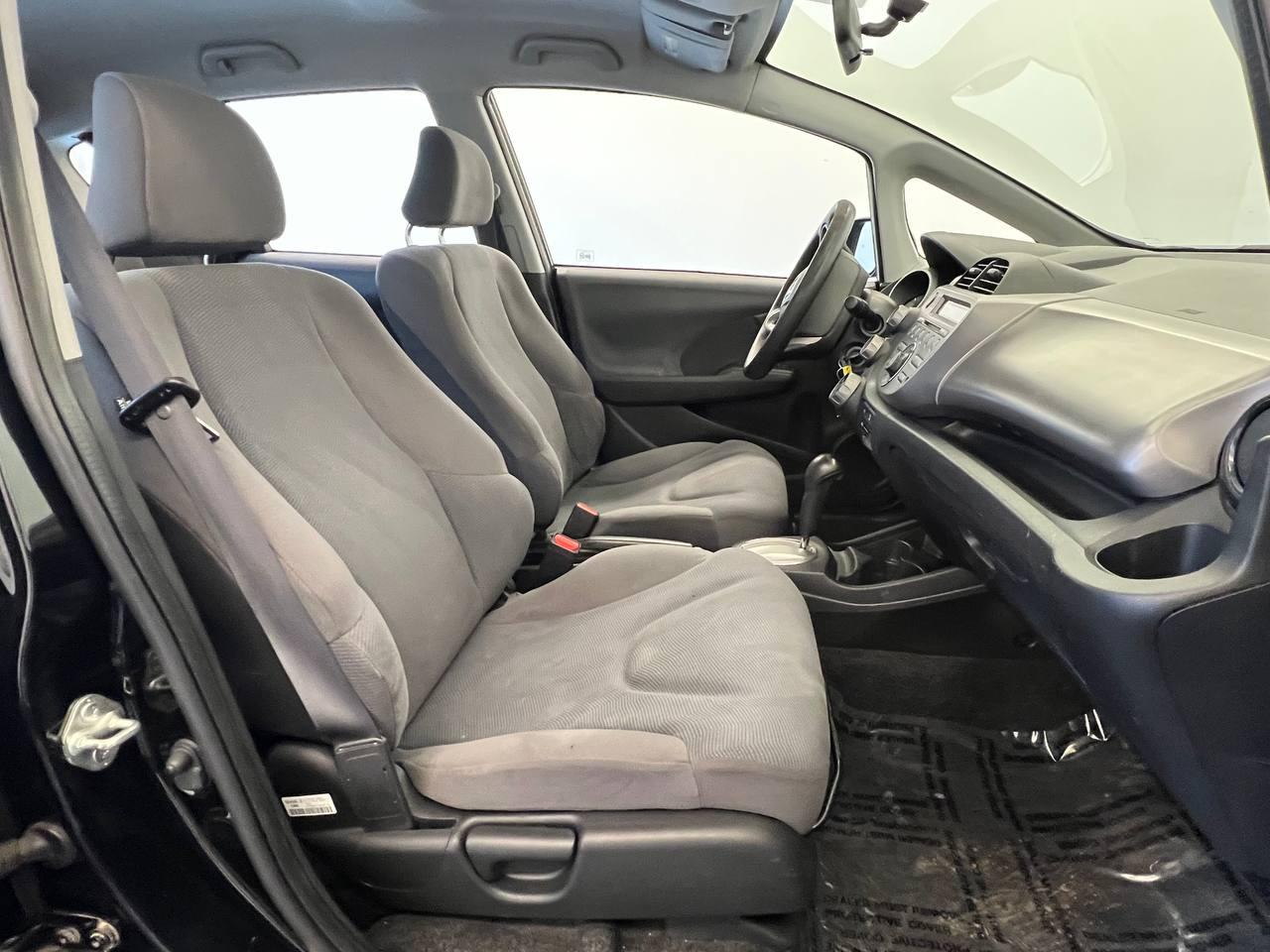 Honda Fit 5dr HB Auto 2010