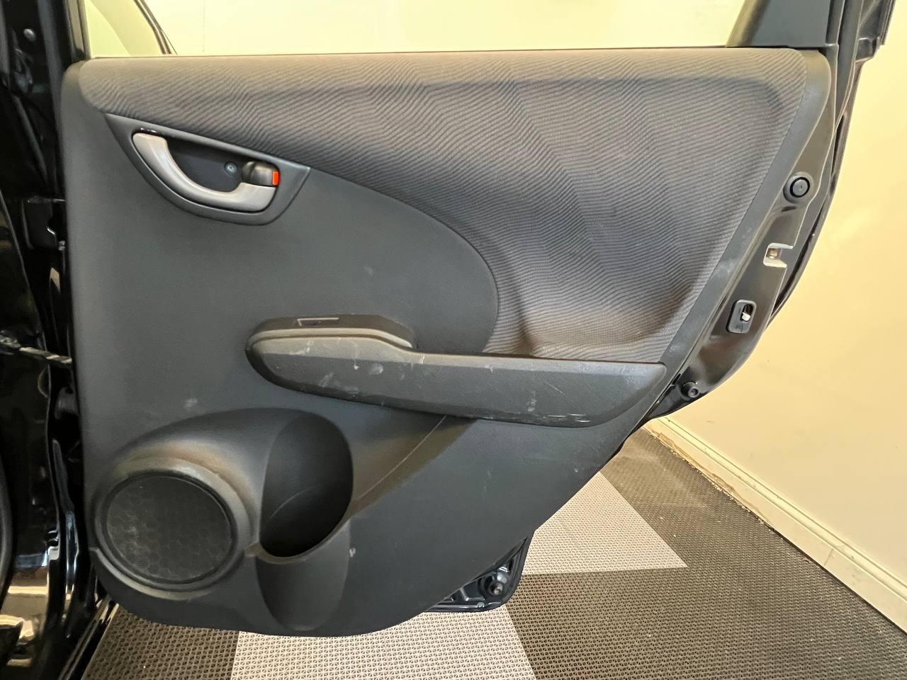 Honda Fit 5dr HB Auto 2010