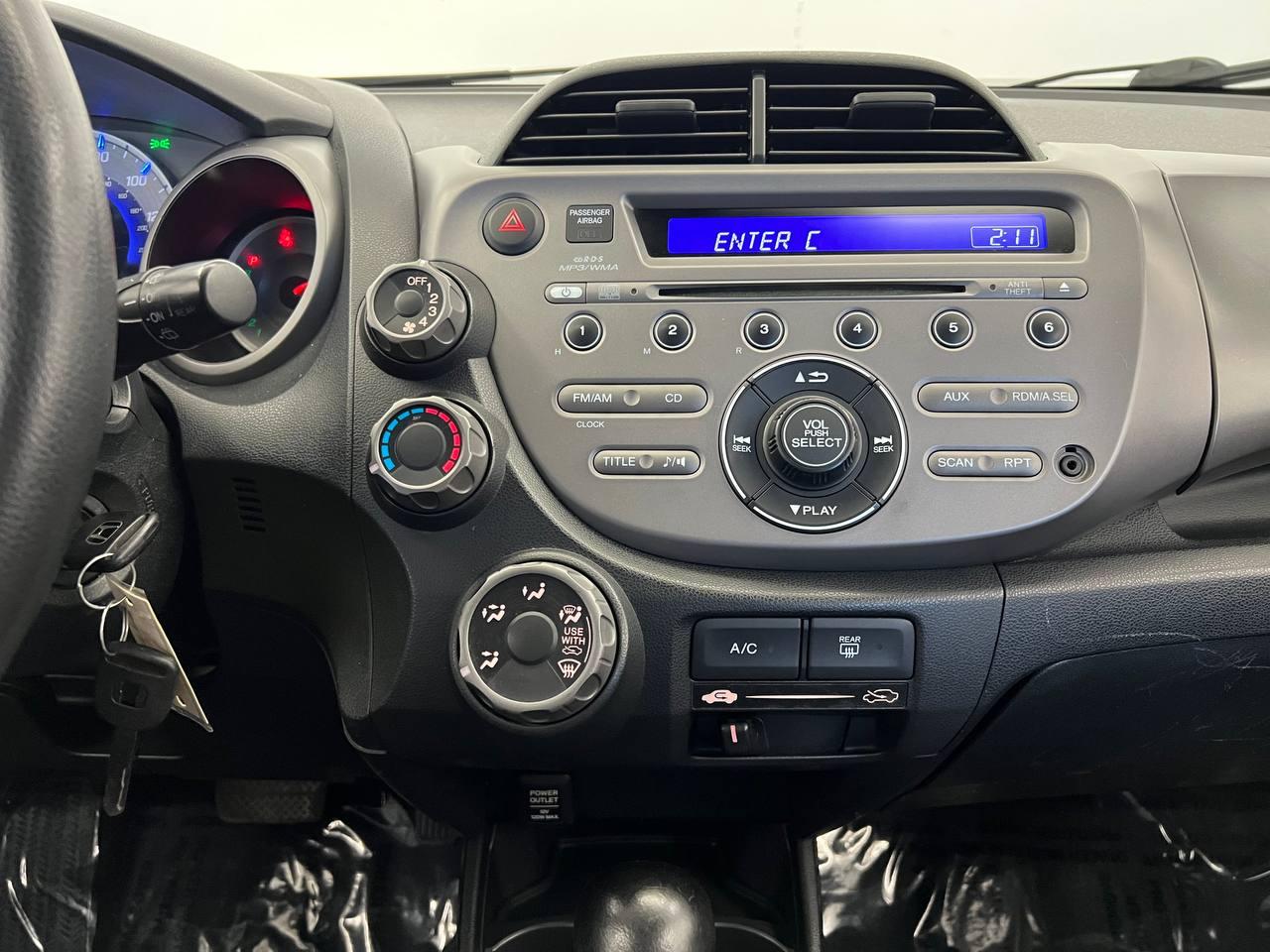 Honda Fit 5dr HB Auto 2010