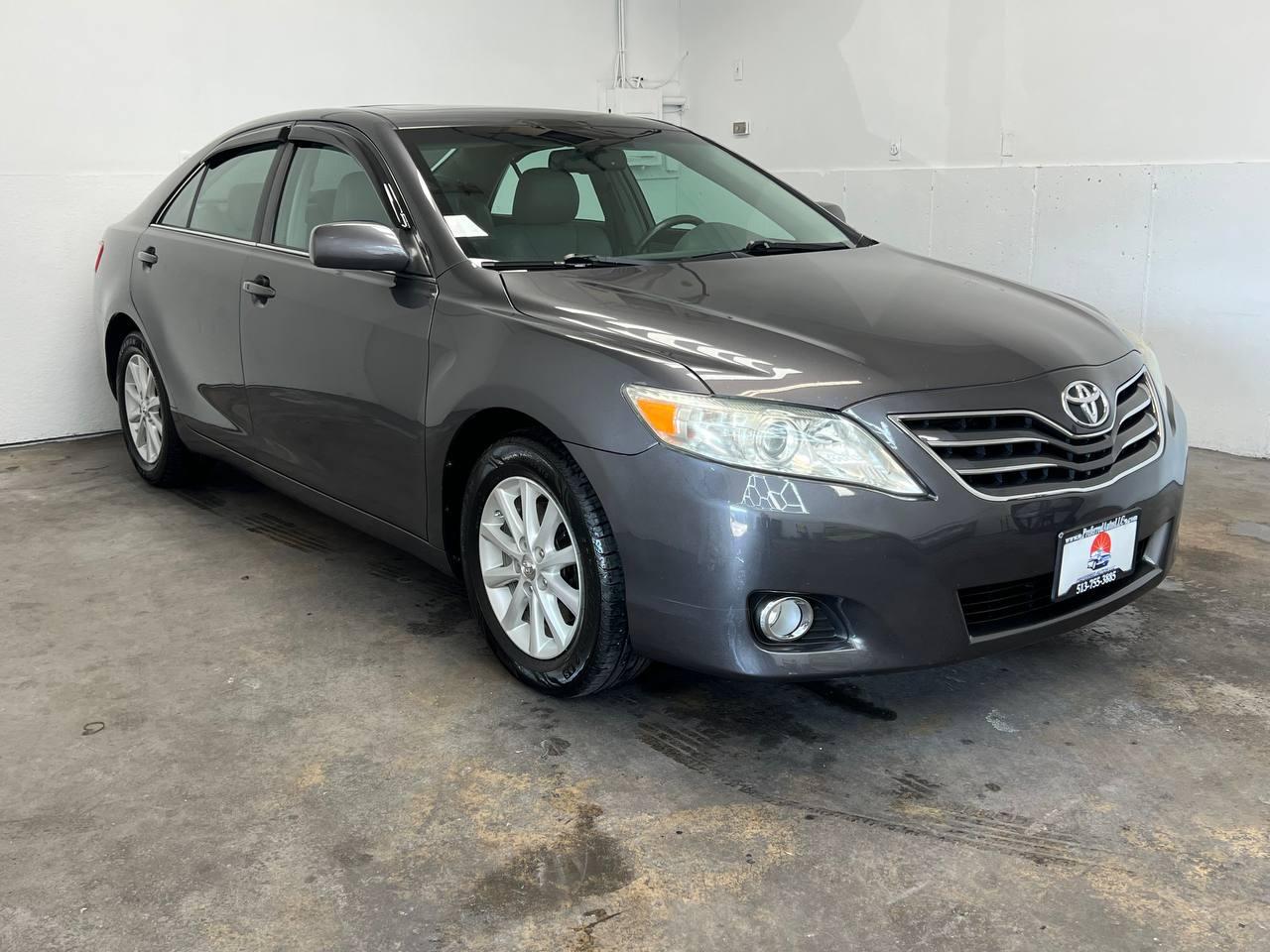Toyota Camry XLE 2011