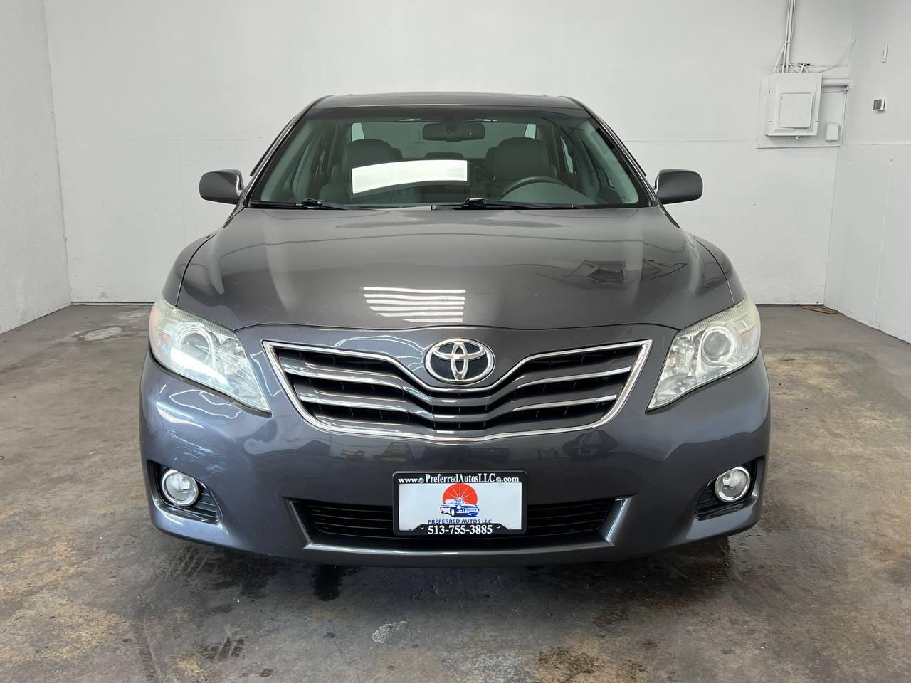 Toyota Camry XLE 2011