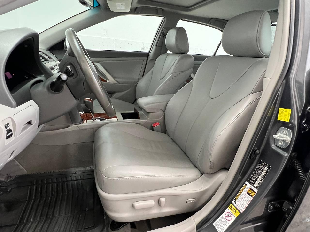 Toyota Camry XLE 2011