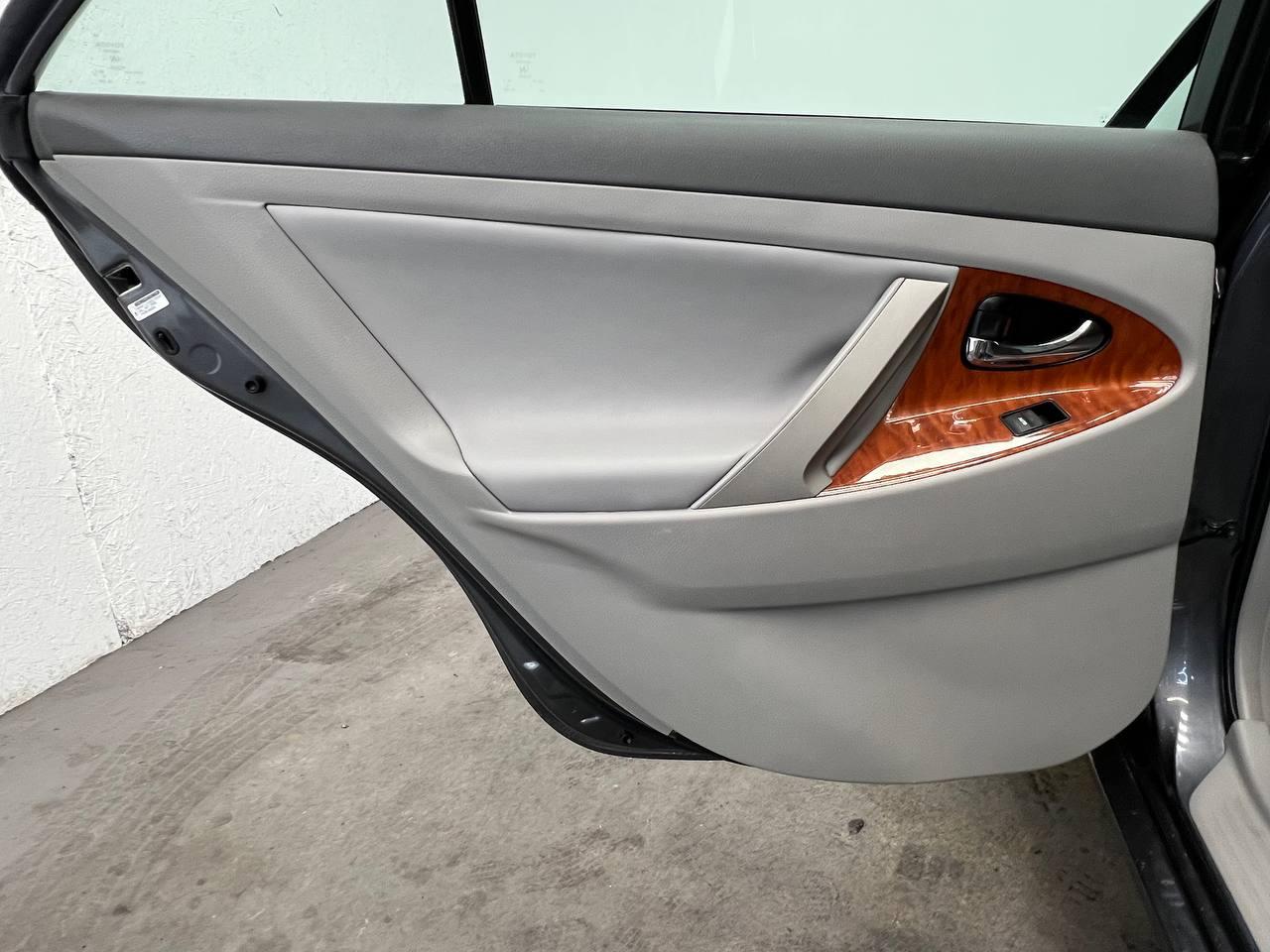 Toyota Camry XLE 2011