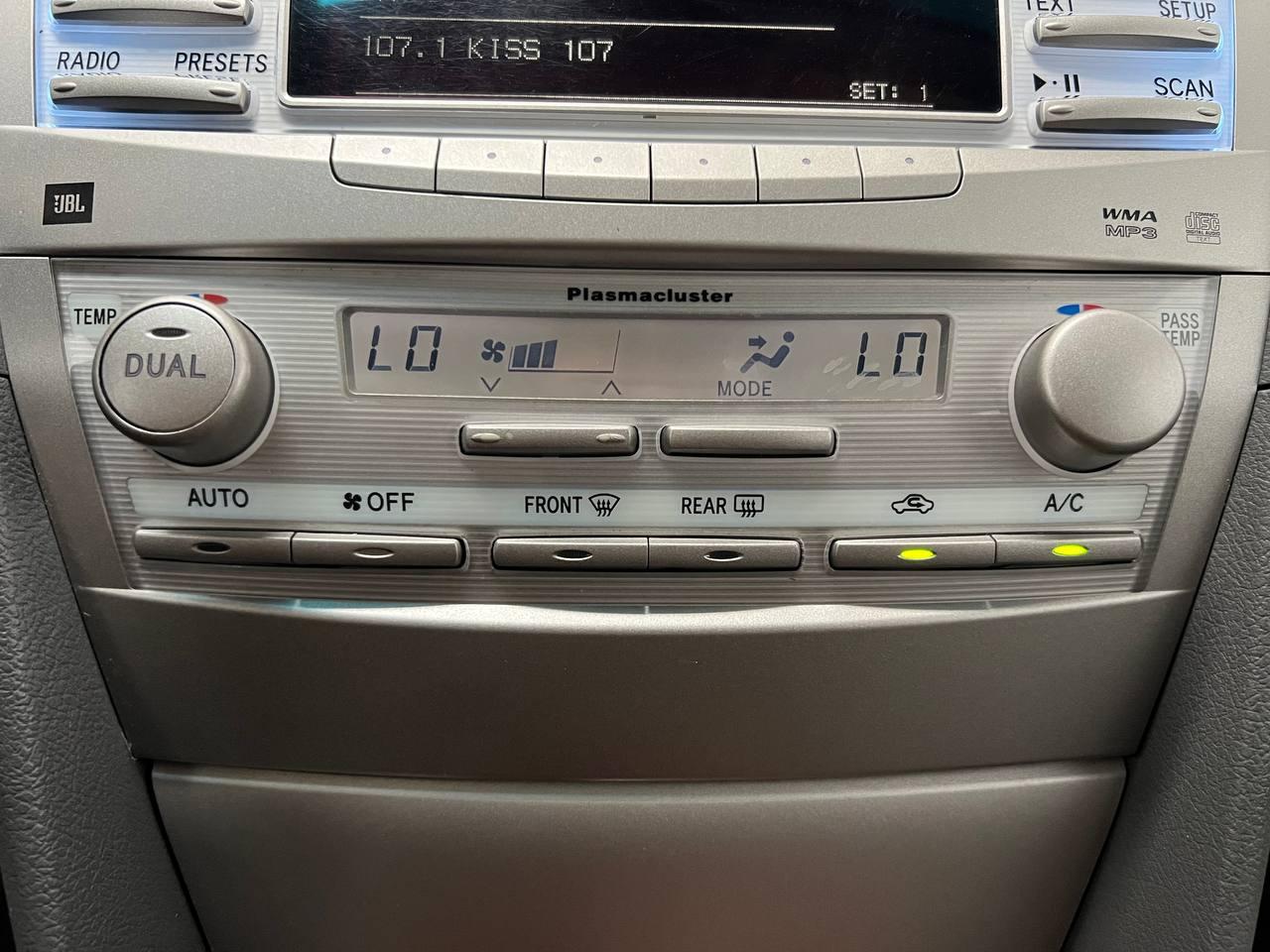 Toyota Camry XLE 2011