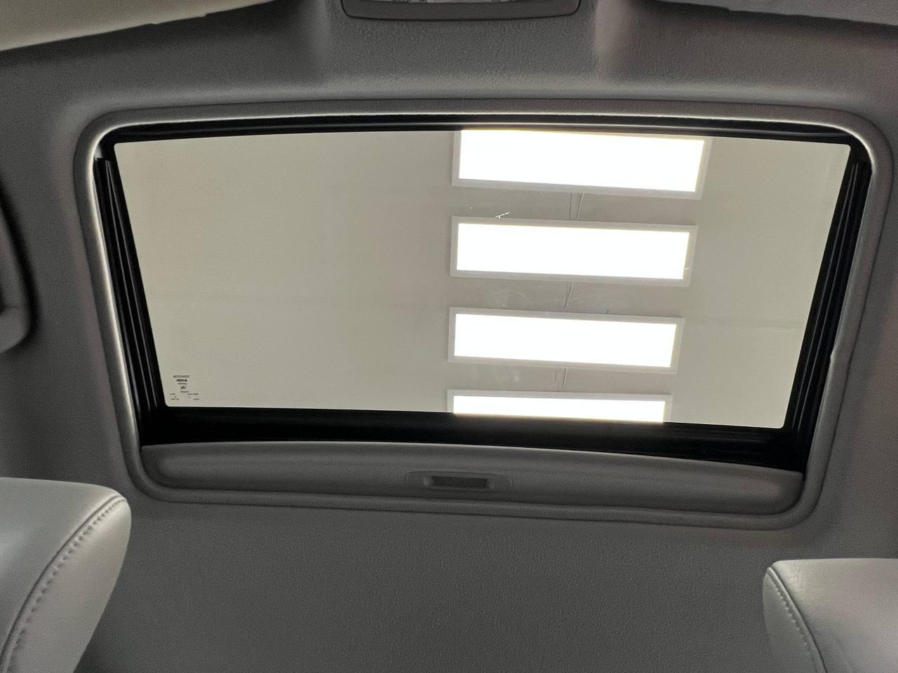 Toyota Camry XLE 2011