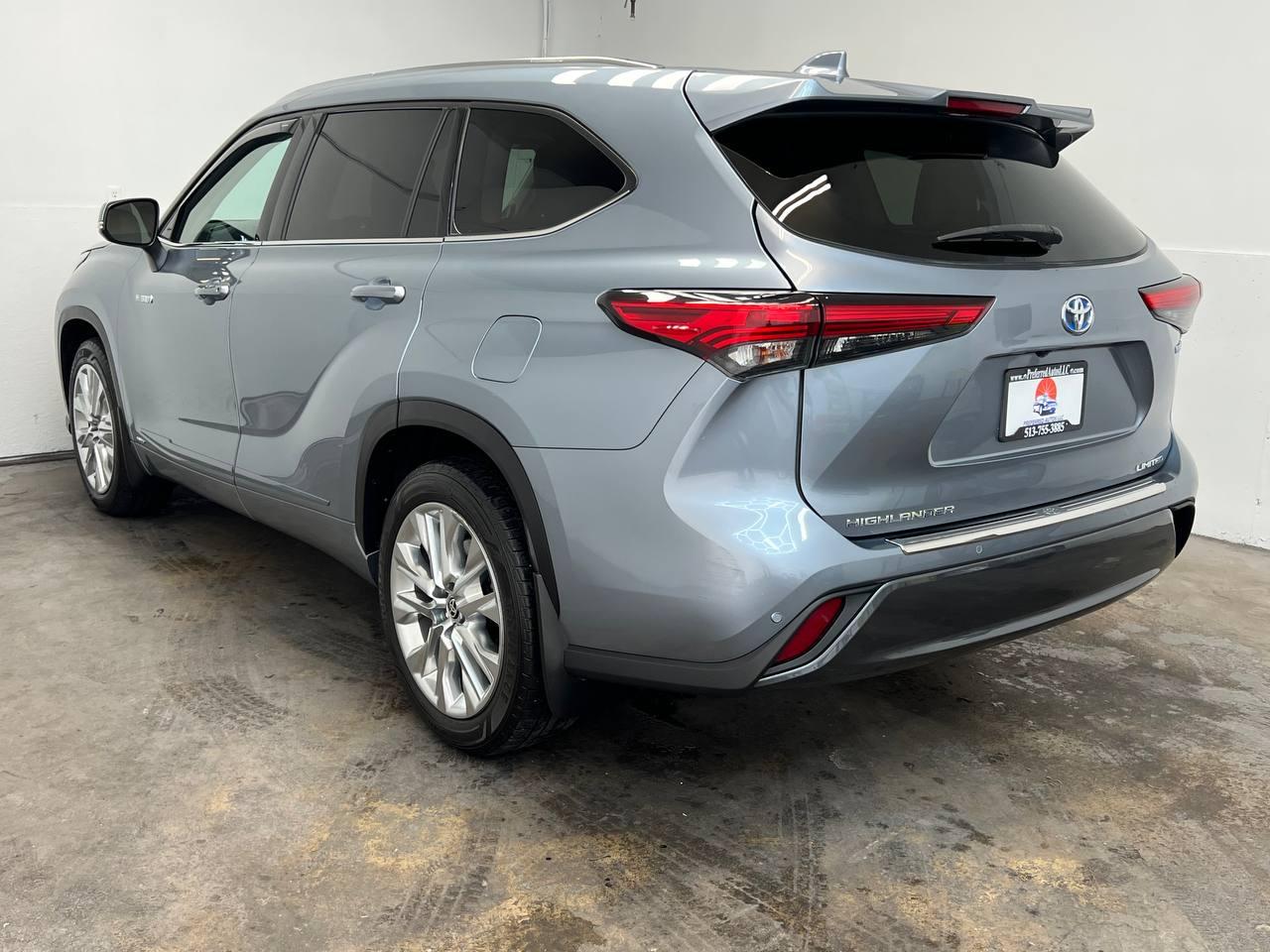 Toyota Highlander Hybrid Limited 2021