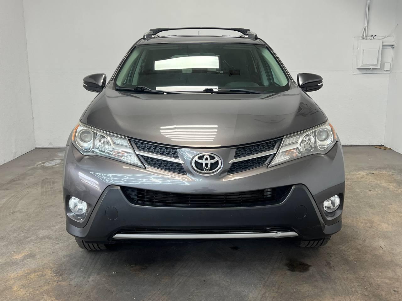Toyota RAV4 XLE FWD 2013