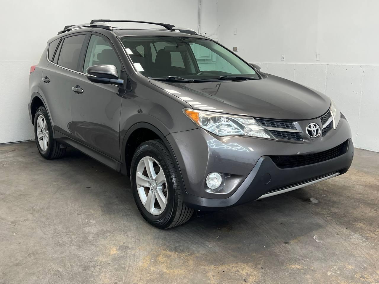 Toyota RAV4 XLE FWD 2013