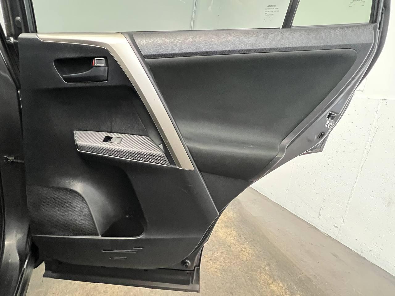 Toyota RAV4 XLE FWD 2013
