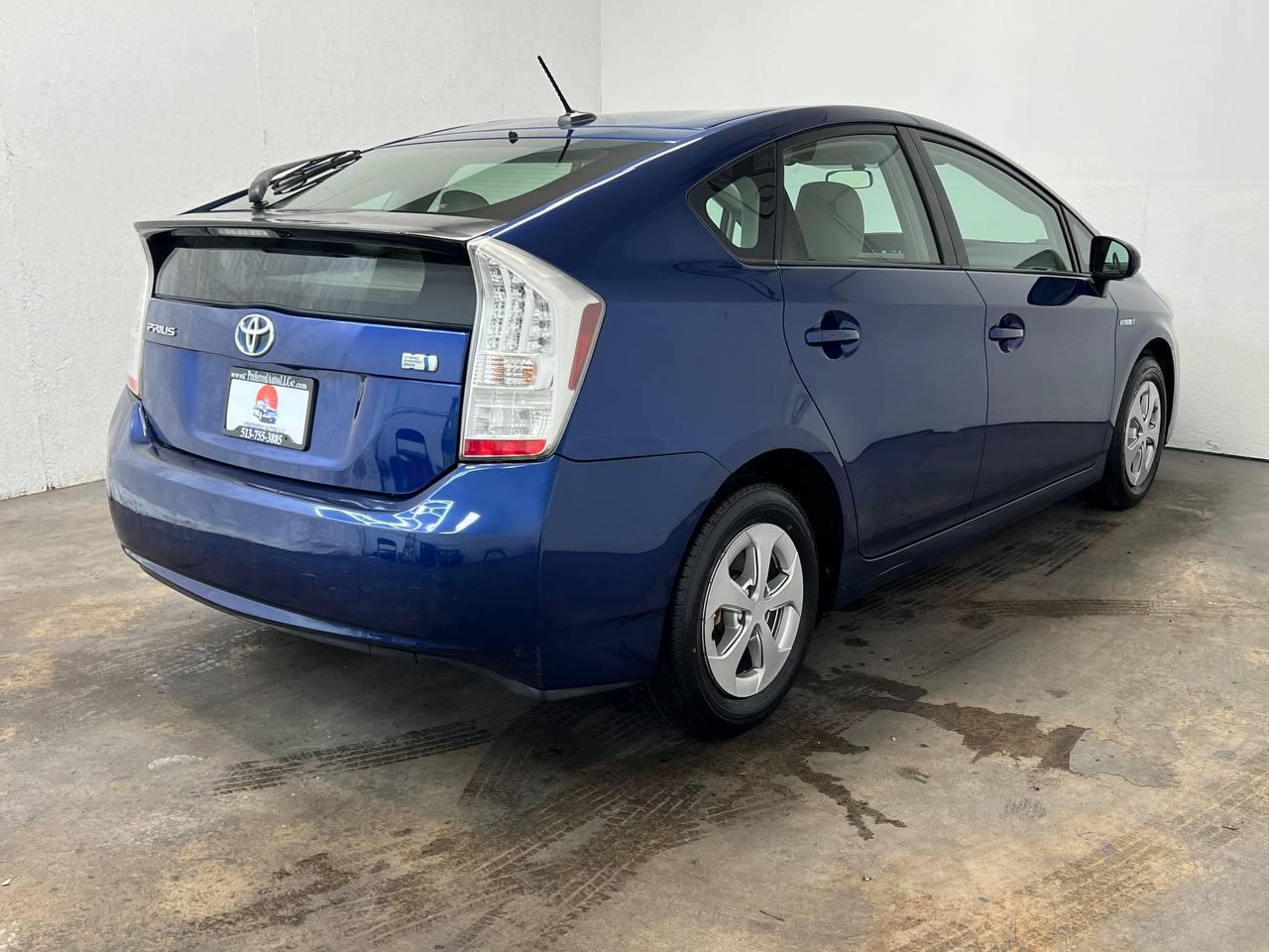Toyota Prius One 2011