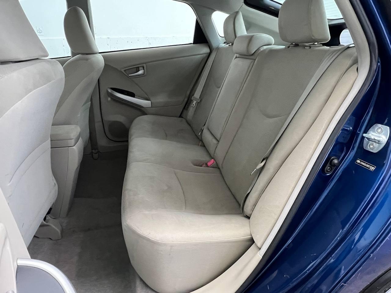Toyota Prius One 2011