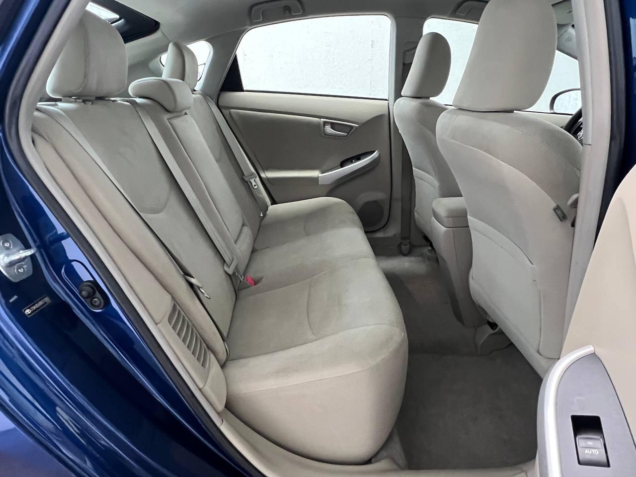 Toyota Prius One 2011