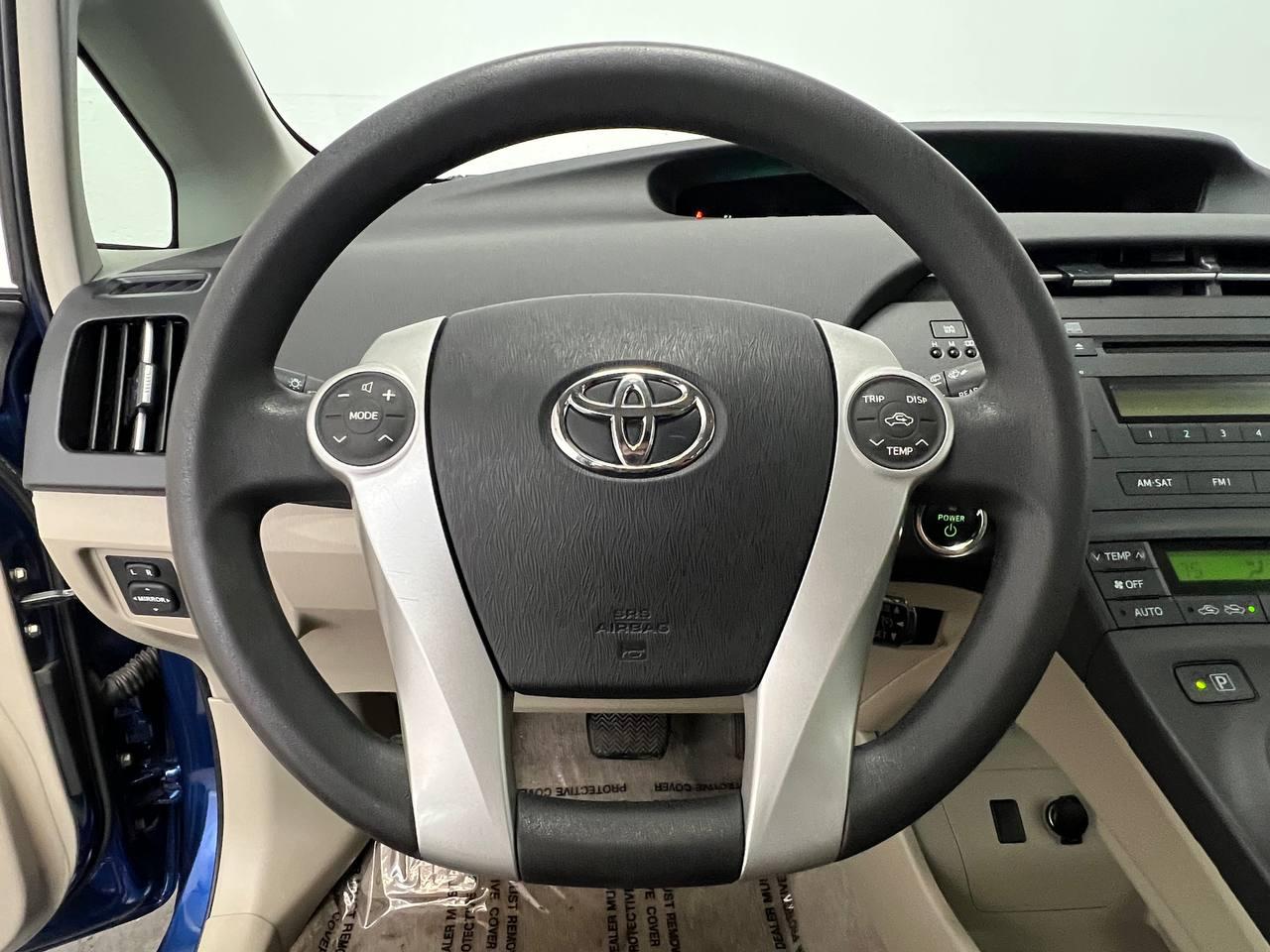 Toyota Prius One 2011