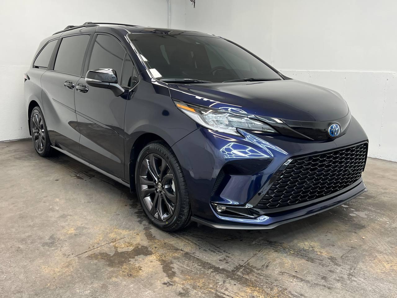 Toyota Sienna  2025