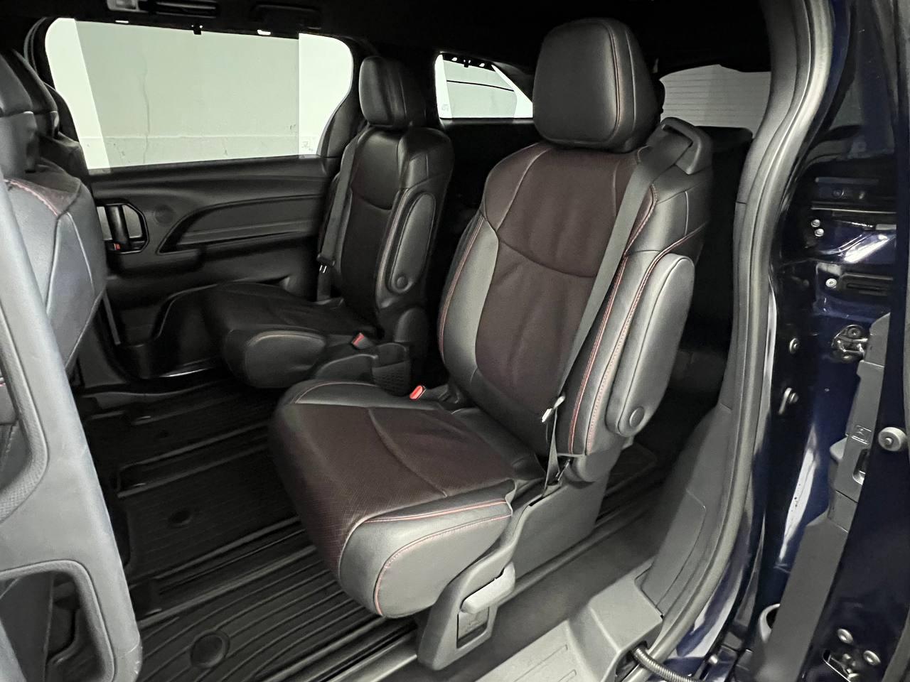 Toyota Sienna  2025