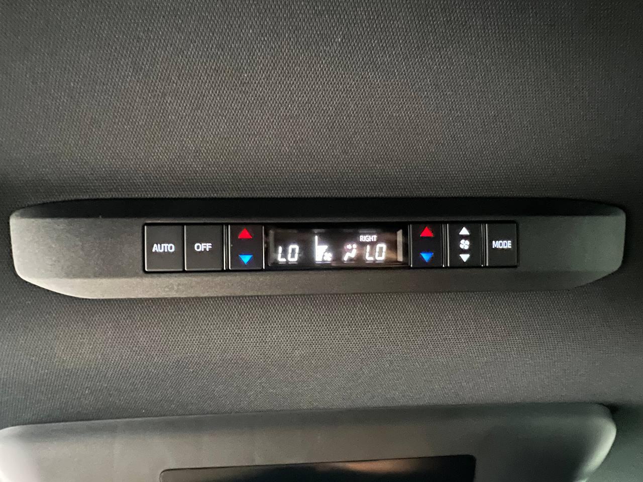 Toyota Sienna  2025