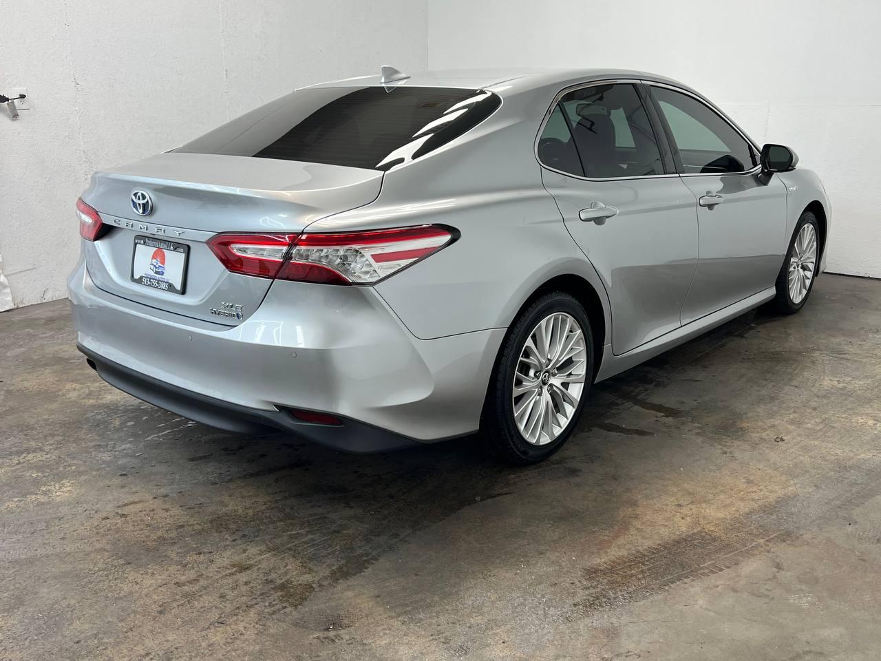 Toyota Camry  2018