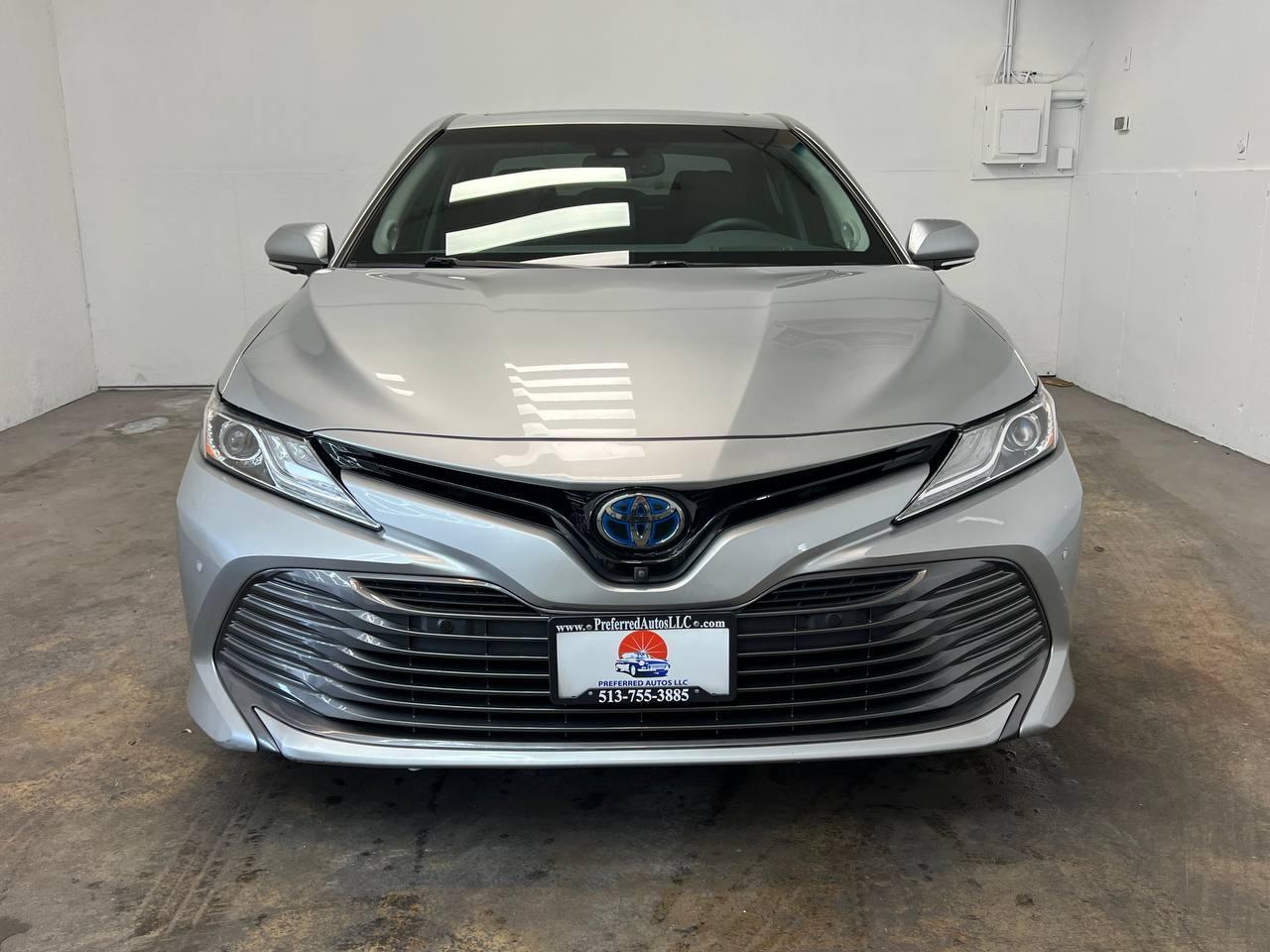 Toyota Camry  2018